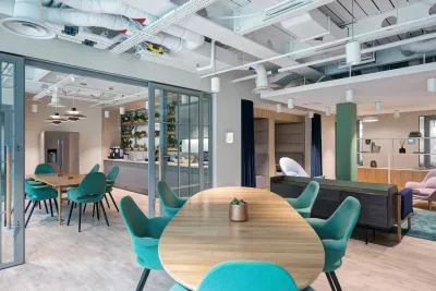Luxury Cafe & Restaurant Retreats